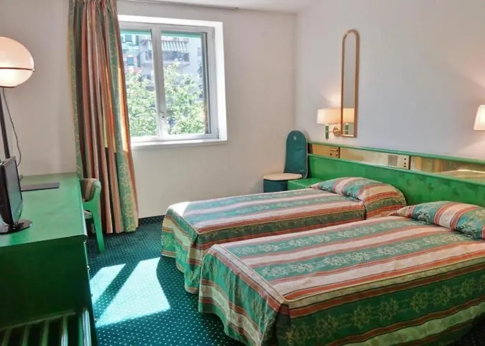 Hotel Lodi Hotel 4*