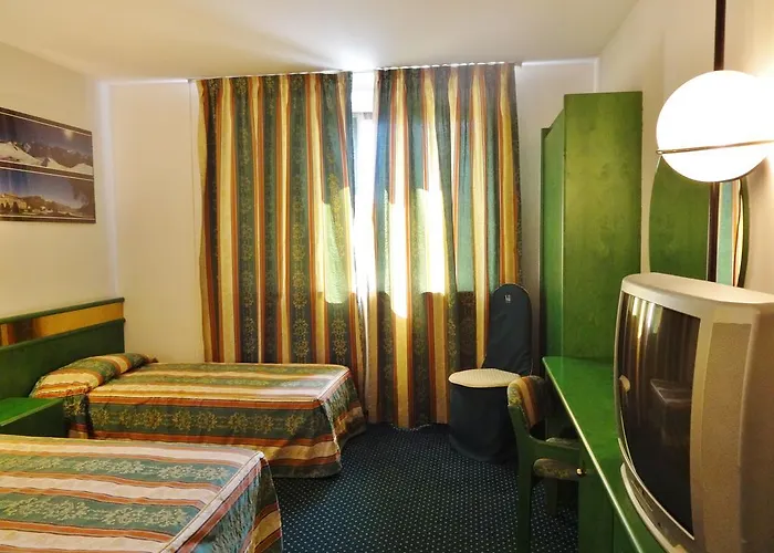 Hotel Hotel Lodi 4*