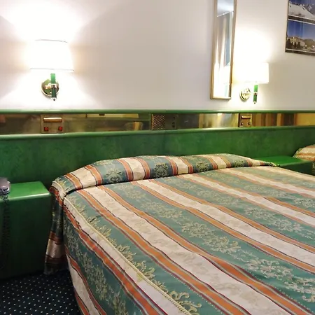 Hotel Hotel Lodi 4*