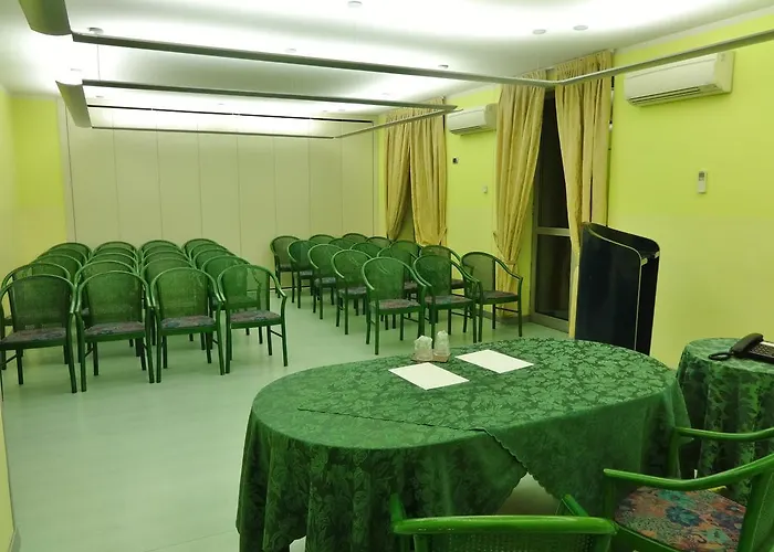 Hotel Hotel Lodi 4*